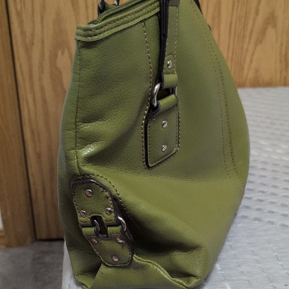 Relic Brand Olive Green Leather Tote Bag - Picture 6 of 8